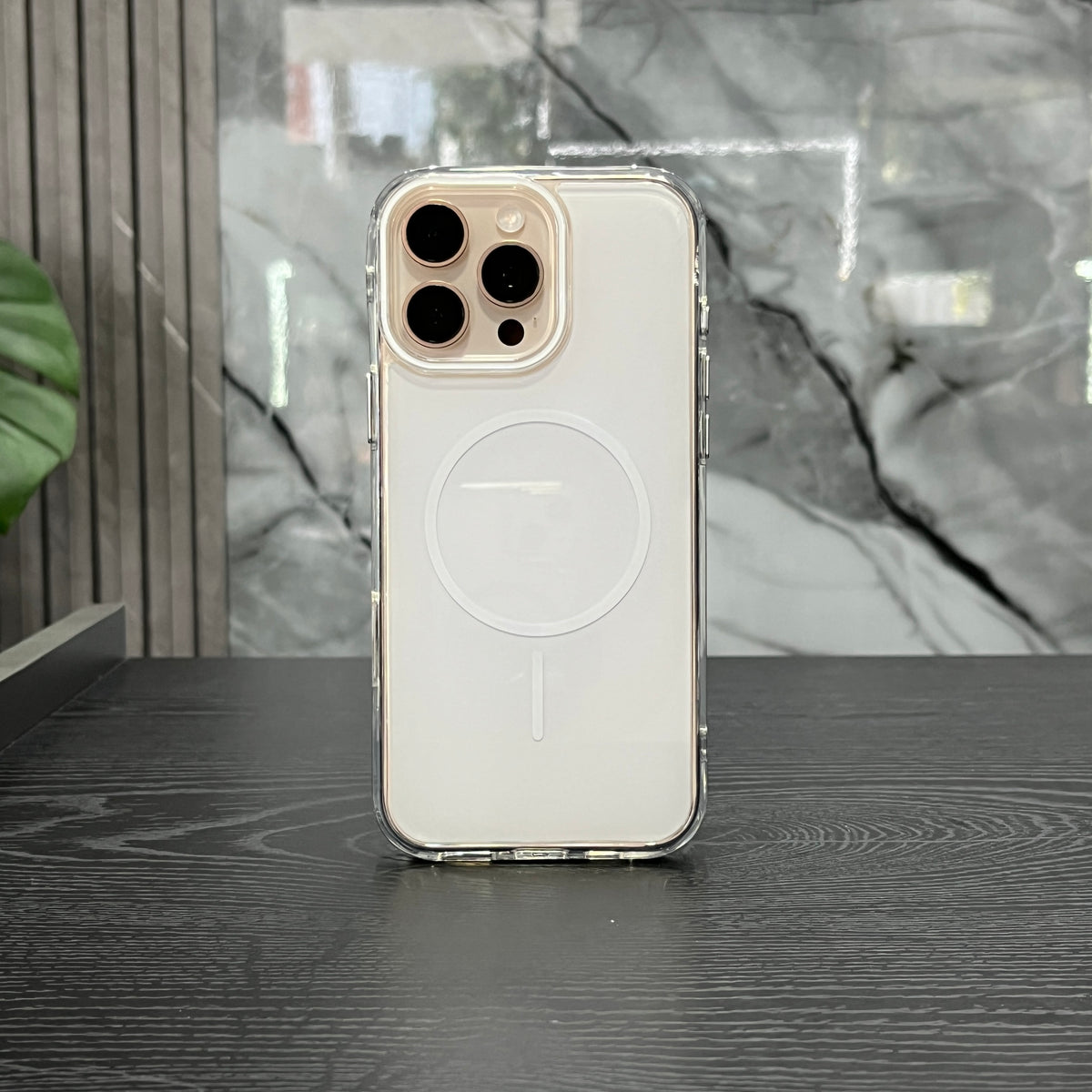 Case MagSafe Blanco Borde Transparente