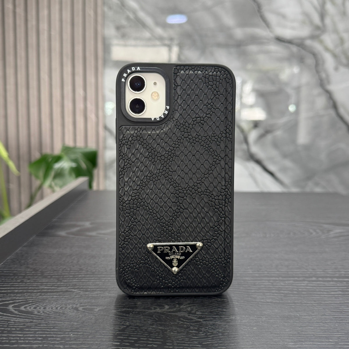 Case Prada Negro