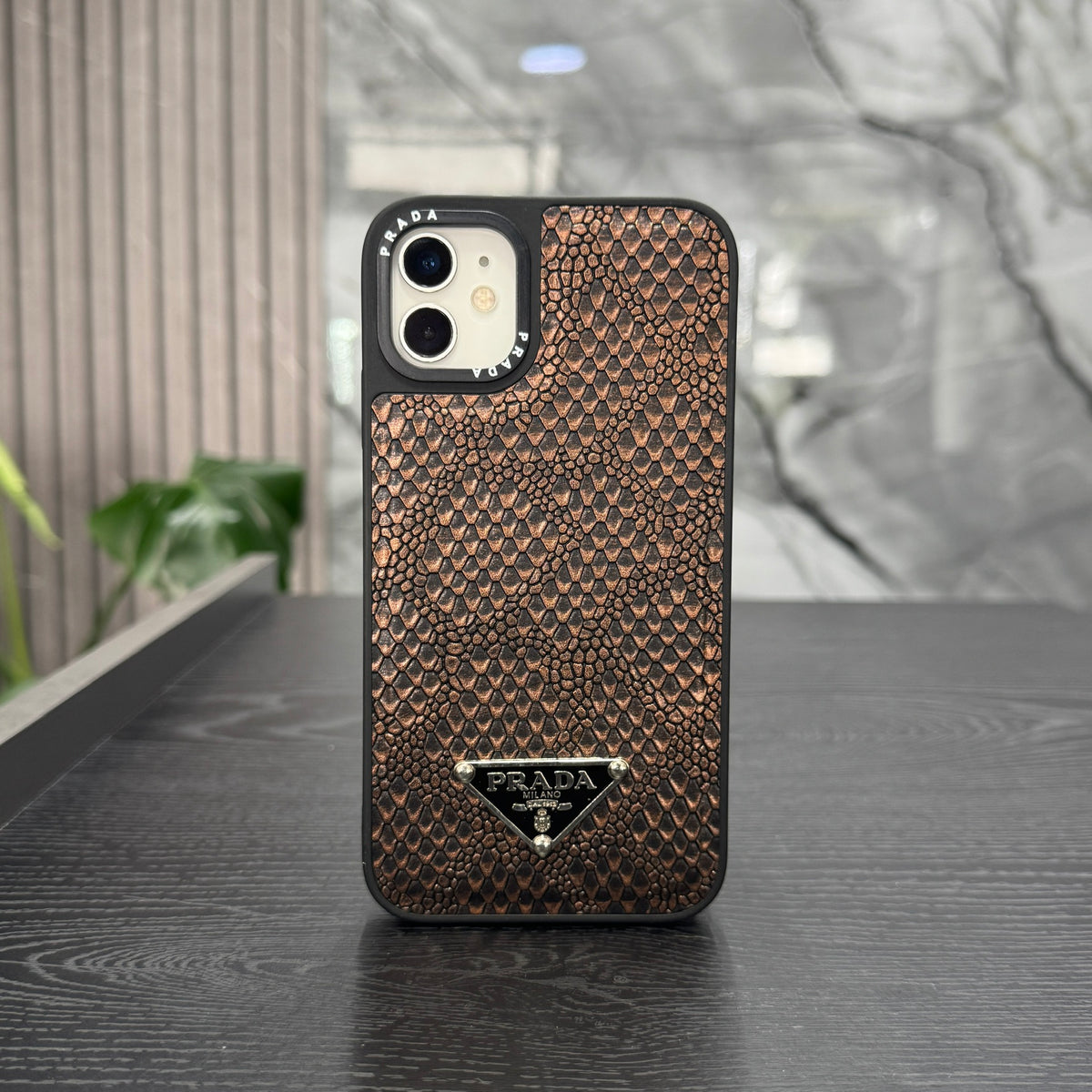 Case Prada Cafe