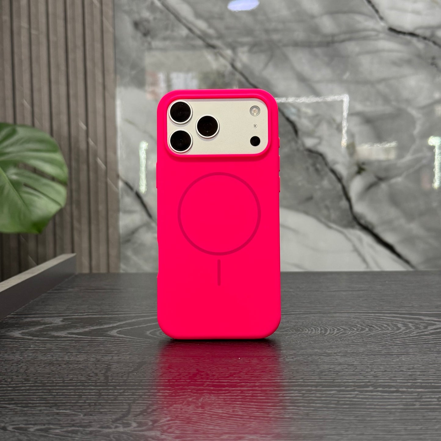 Case Silicone MagSafe Fucsia