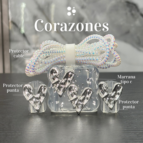 Protector de Cargador Completo Corazónes Plateados