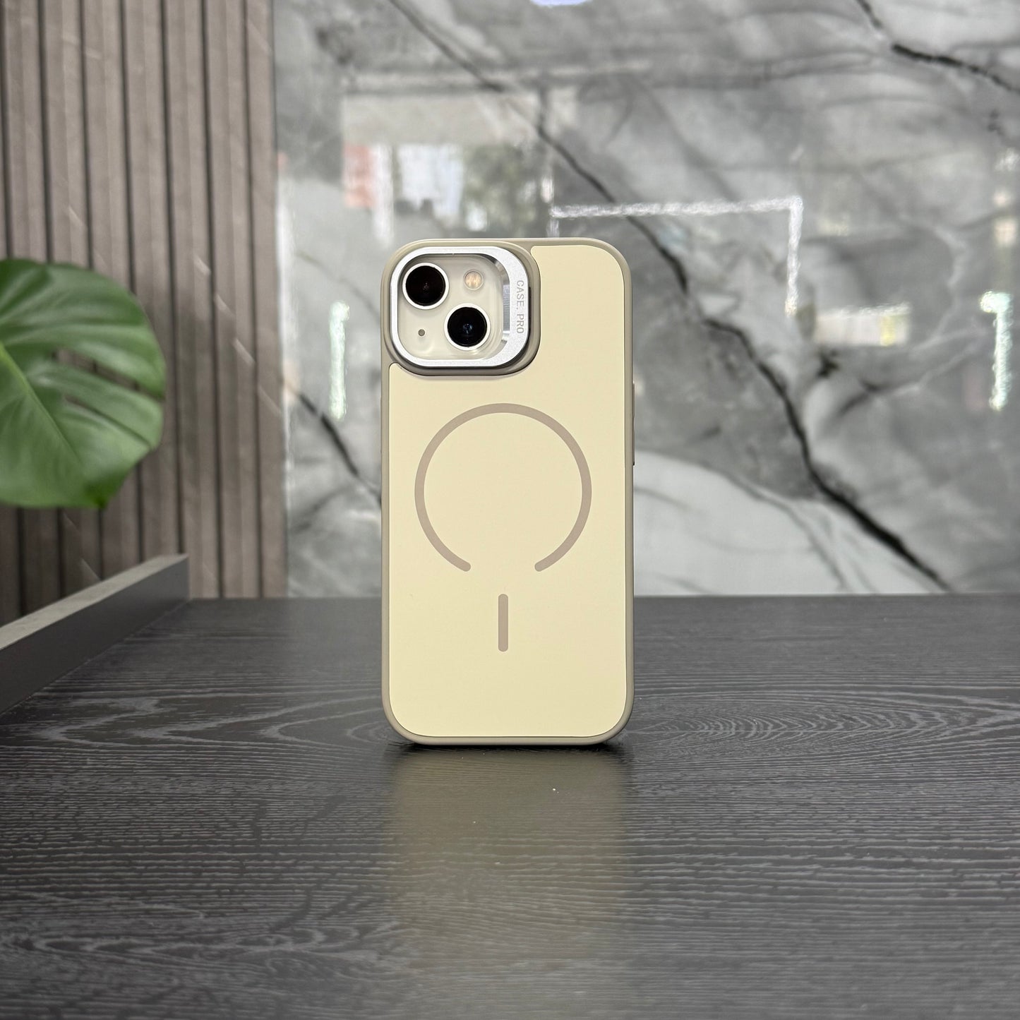 Case Pro MagSafe Soporte Beige