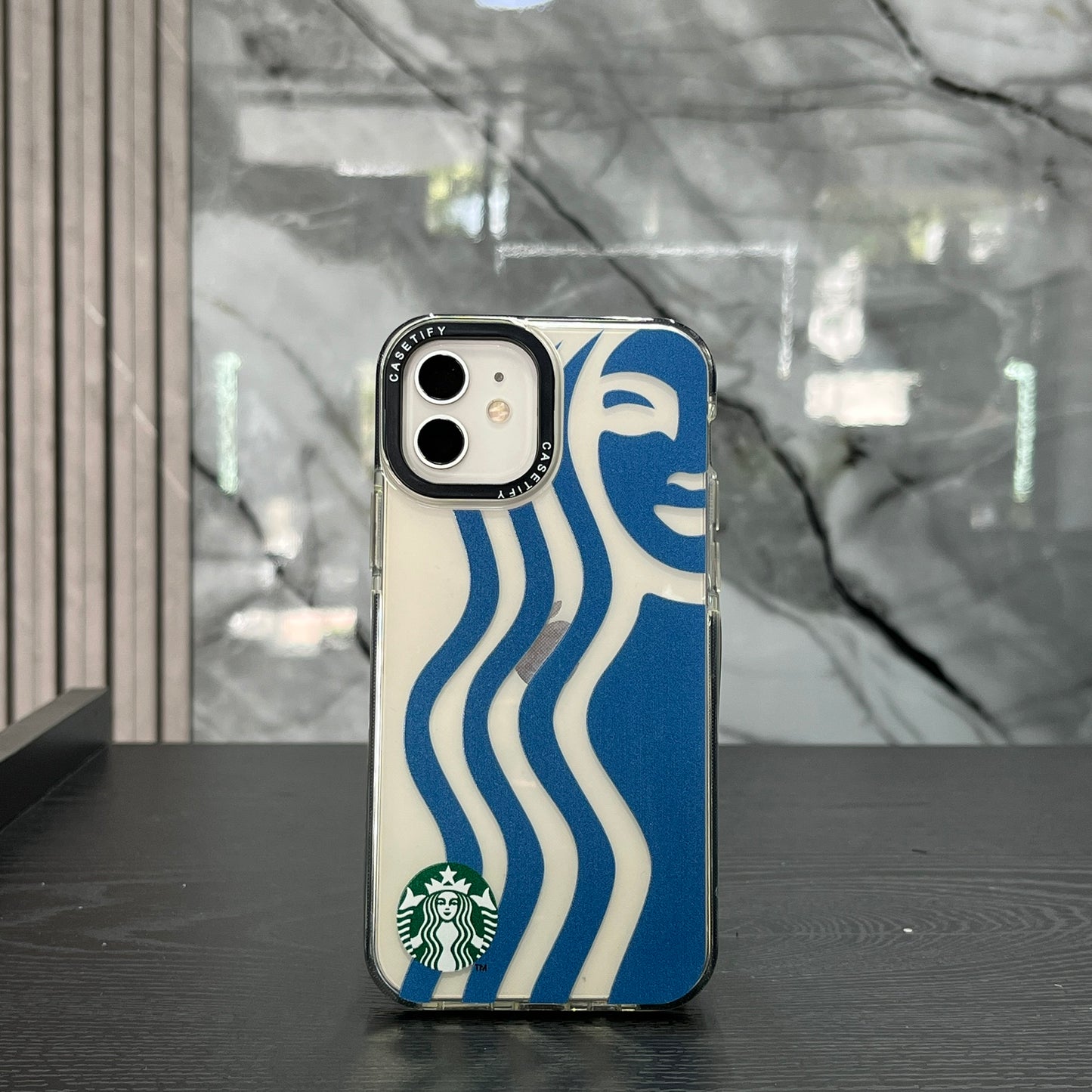 Case Starbucks Lineas Azul