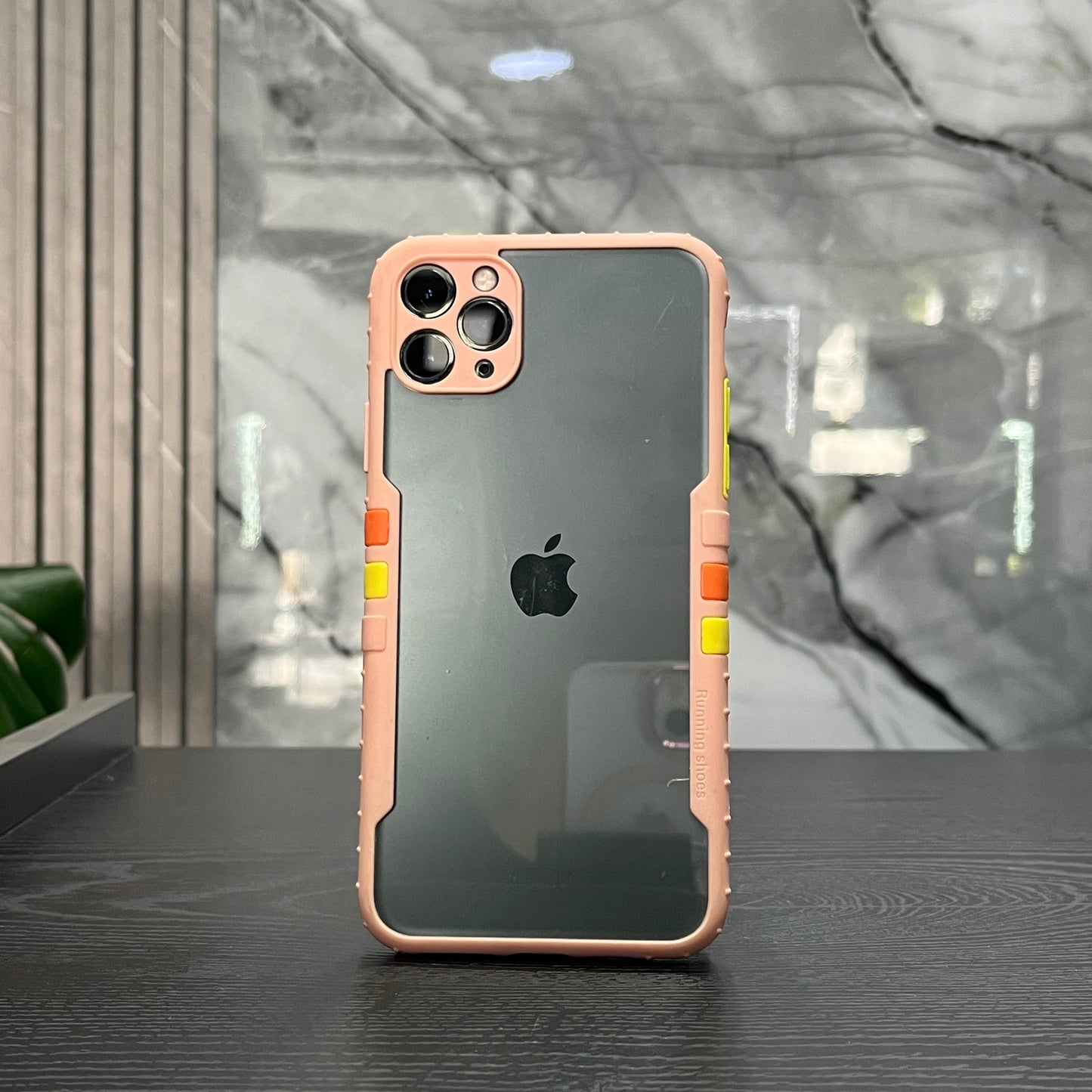 Case Borde Piel con Lineas Amarillas y Naranja