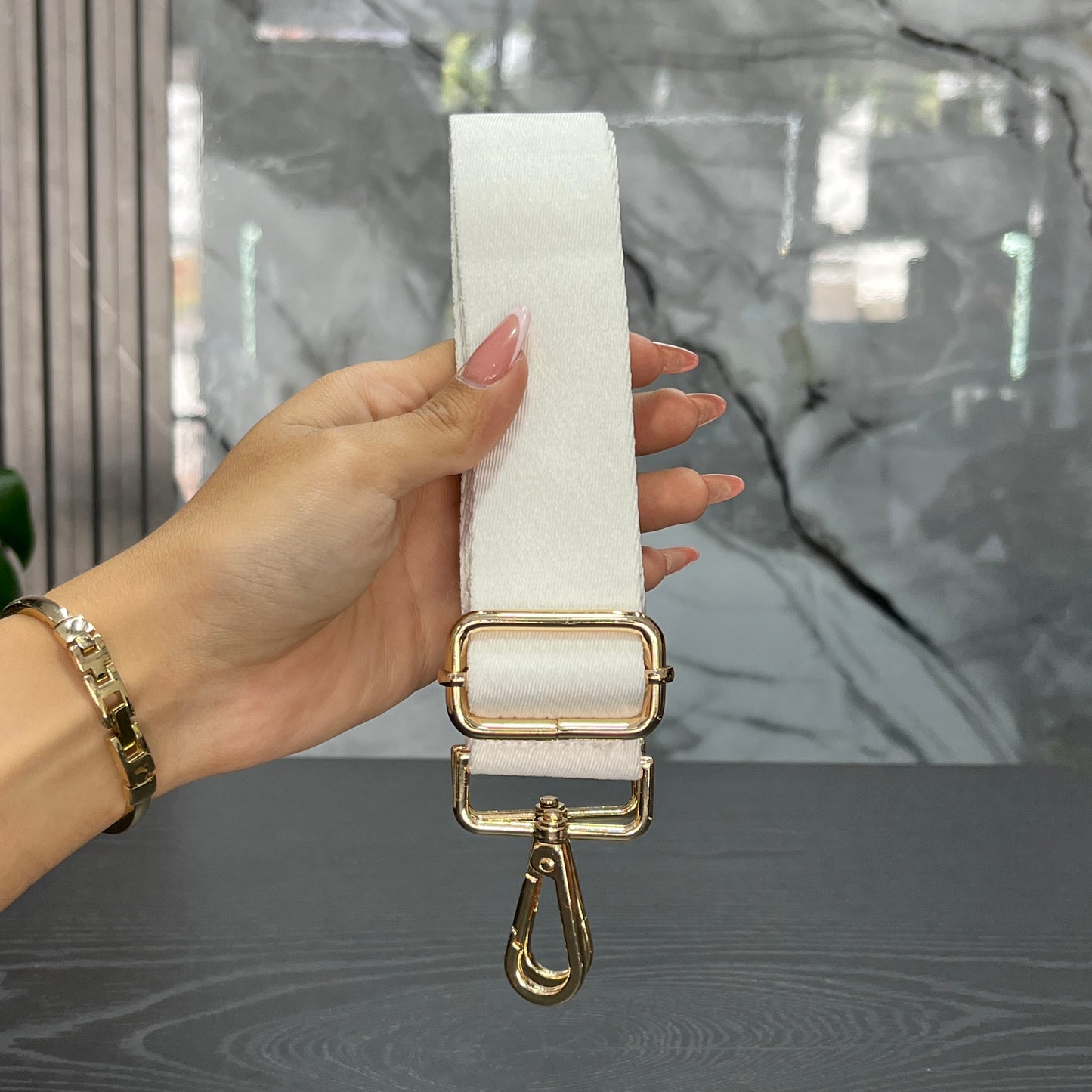 Strap Cuello Grueso Diseño Blanco