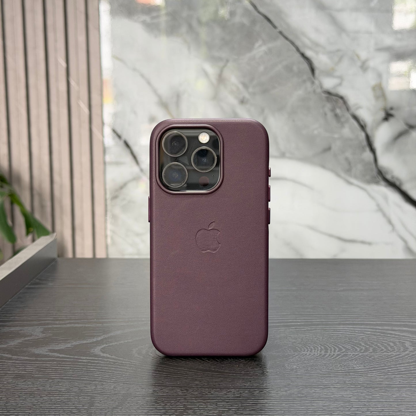 Case Cuero Luxury Morado