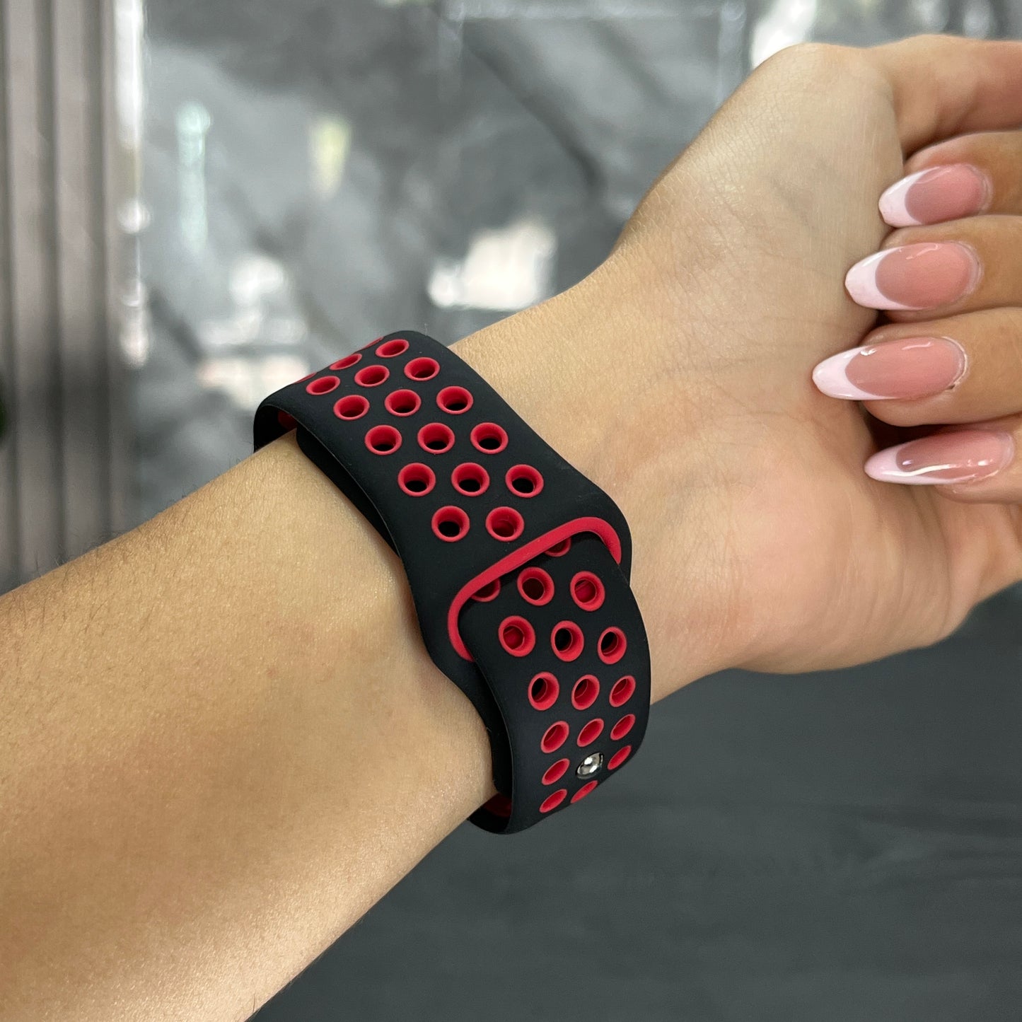 Pulso Nike Negro con Rojo