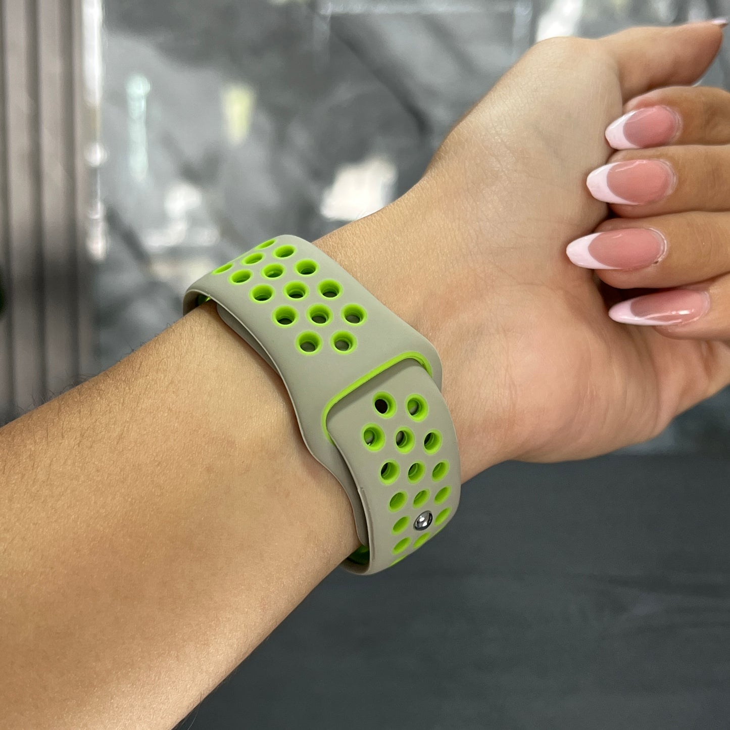 Pulso Nike Verde con Verde Neon