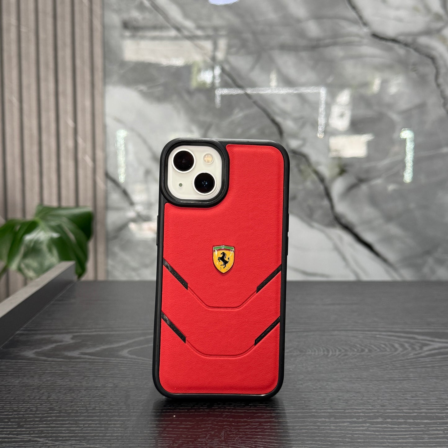 Case Carbon Ferrari Rojo con Negro