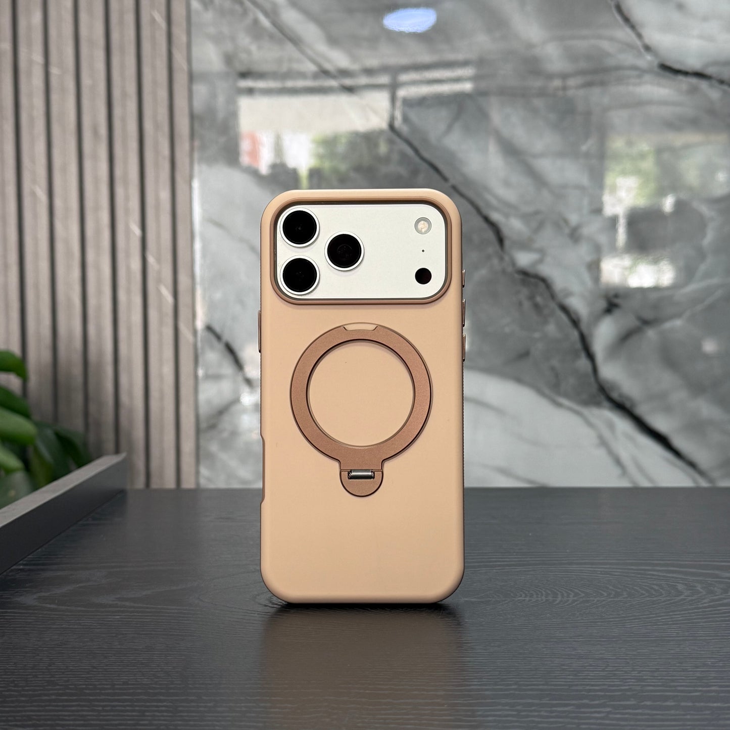 Case Giro 360° Café