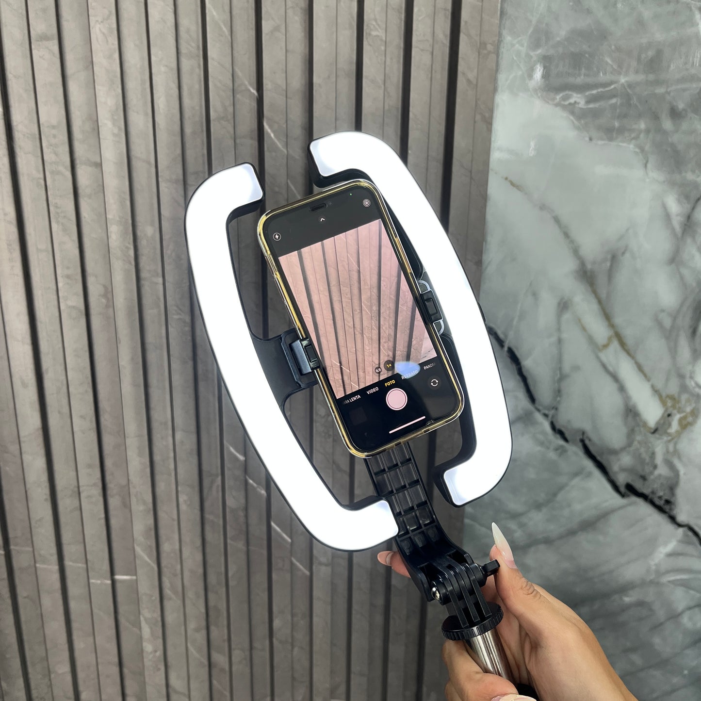 GlowUp One — Convierte Cualquier Espacio en tu Estudio