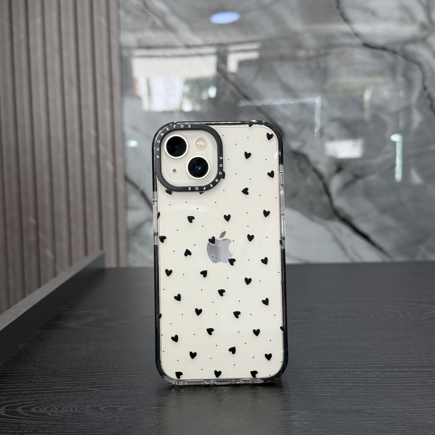 Case Corazones Negros