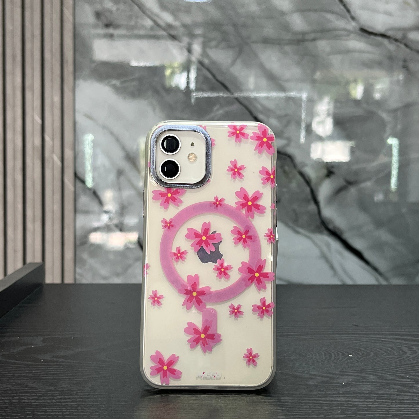 Case MagSafe Flowers Fucsia