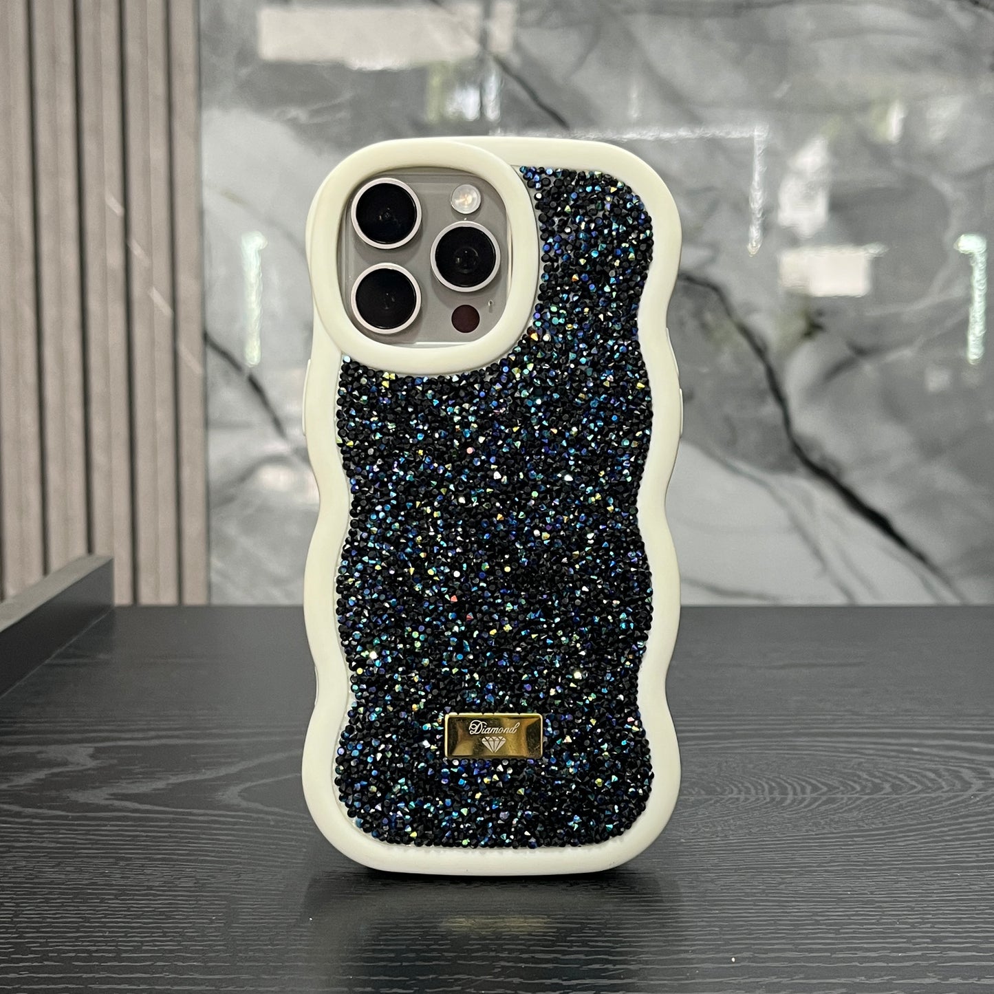 Case Ondas Diamond Blanco con Fondo Azul