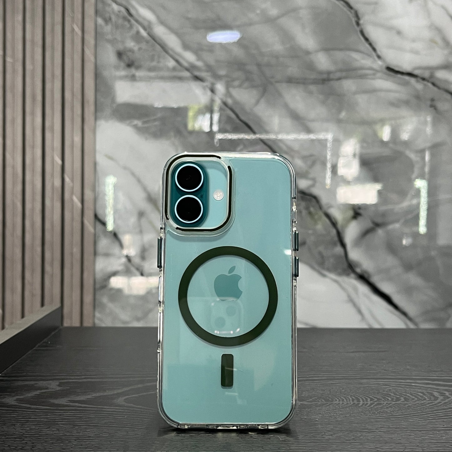 Case MagSafe Verde Militar Bordes Shock