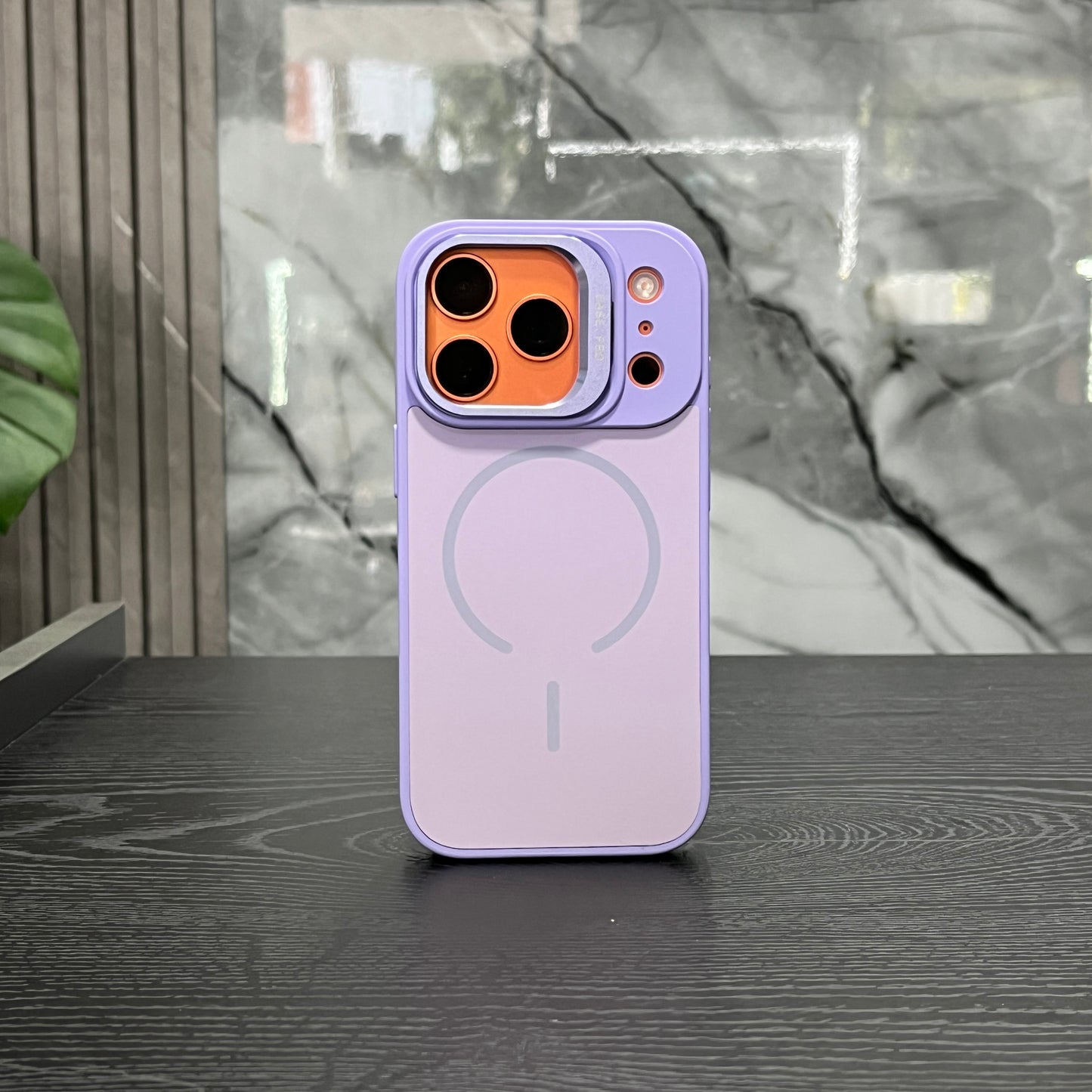 Case Pro MagSafe Soporte Lila