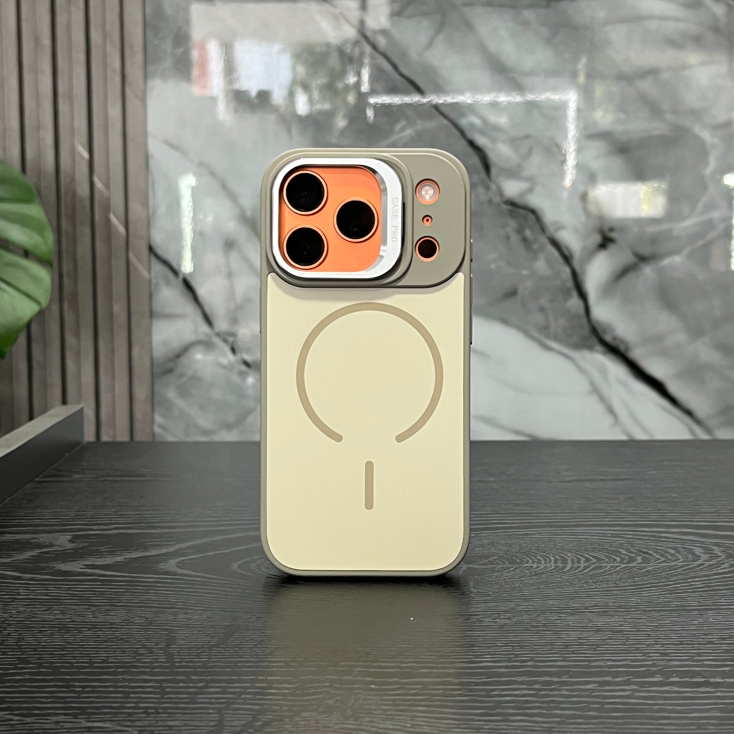 Case Pro MagSafe Soporte Beige