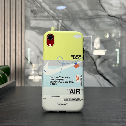 Case Lujo Ant Nike Amarillo