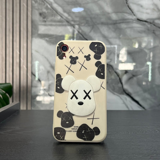 Case Kaws Relieve Oso Blanco XX