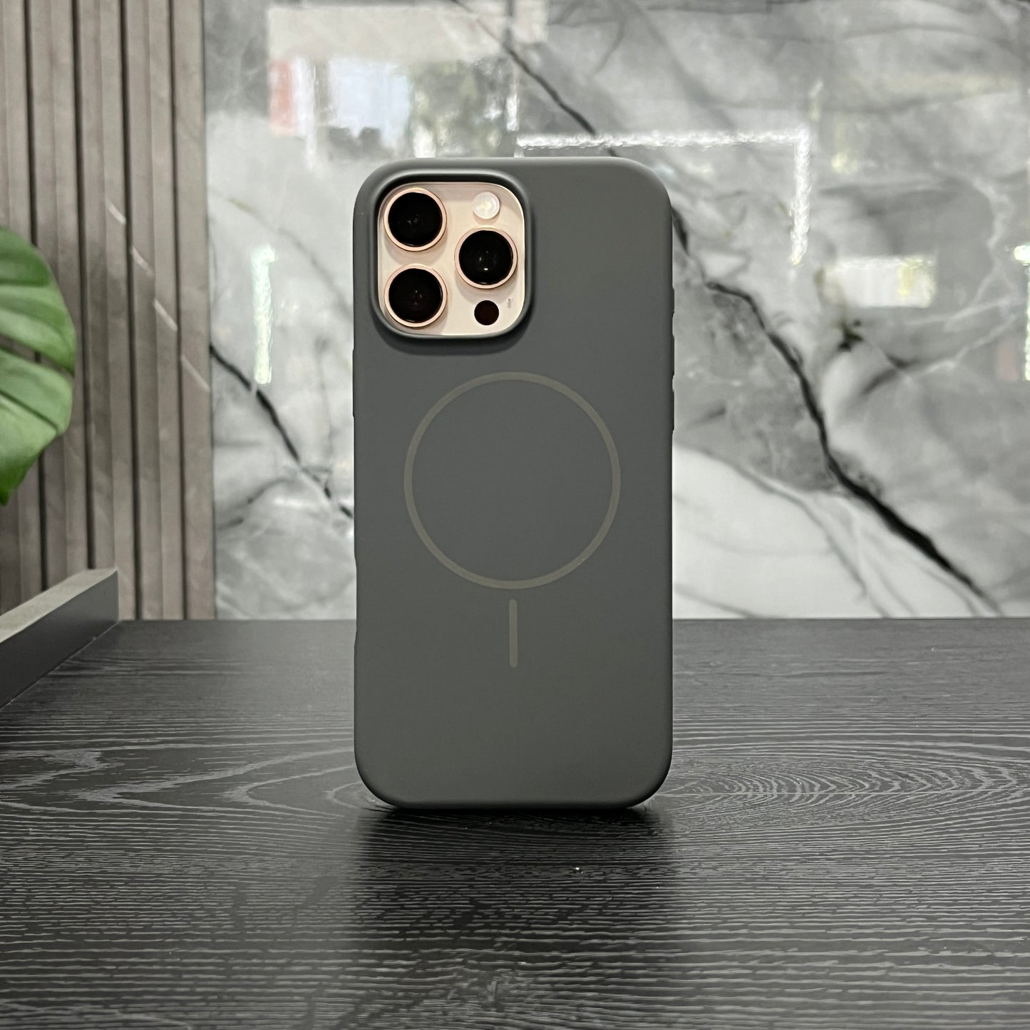 Case Silicone MagSafe Gris Claro