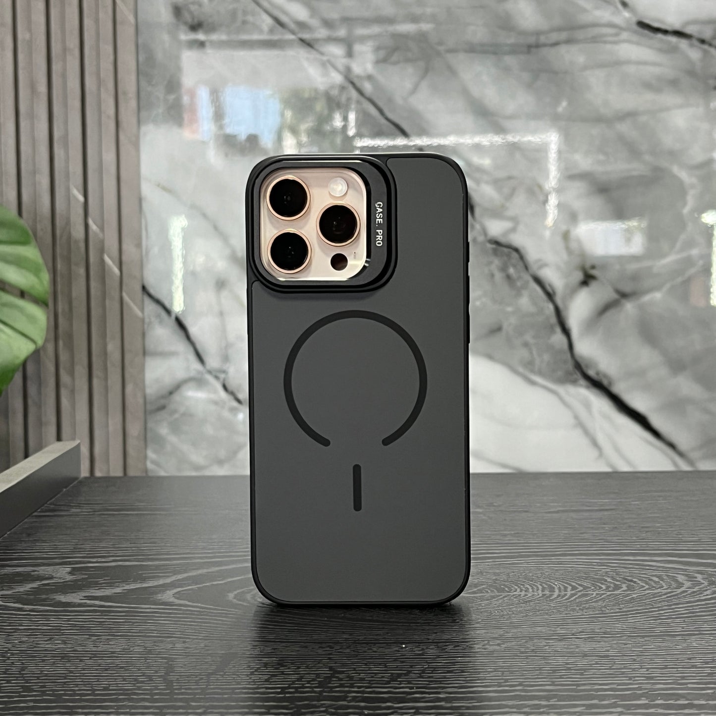 Case Pro MagSafe Soporte Negro