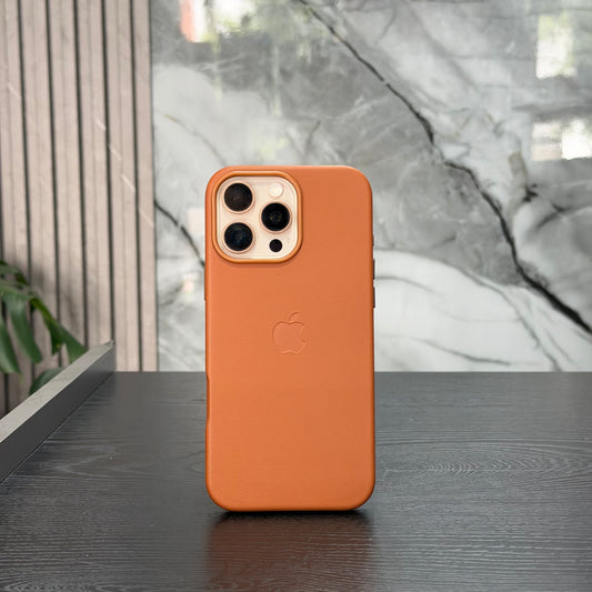 Case Cuero Luxury Café