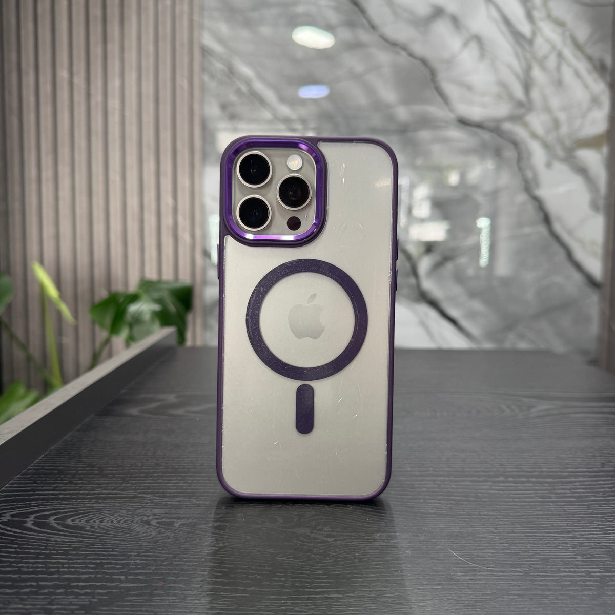 Case Lujo Magsafe Morado