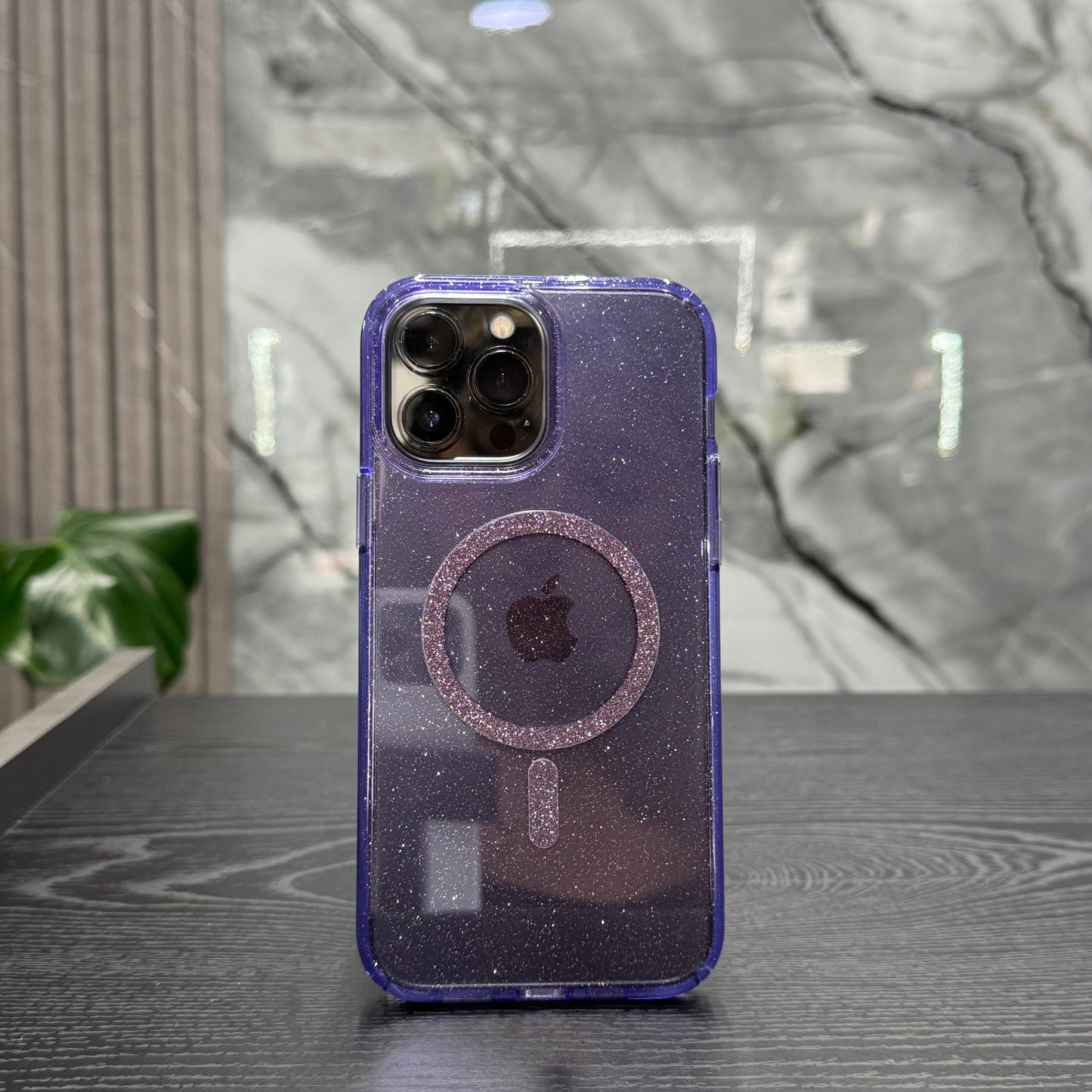 Case MagSafe Morado Brillante