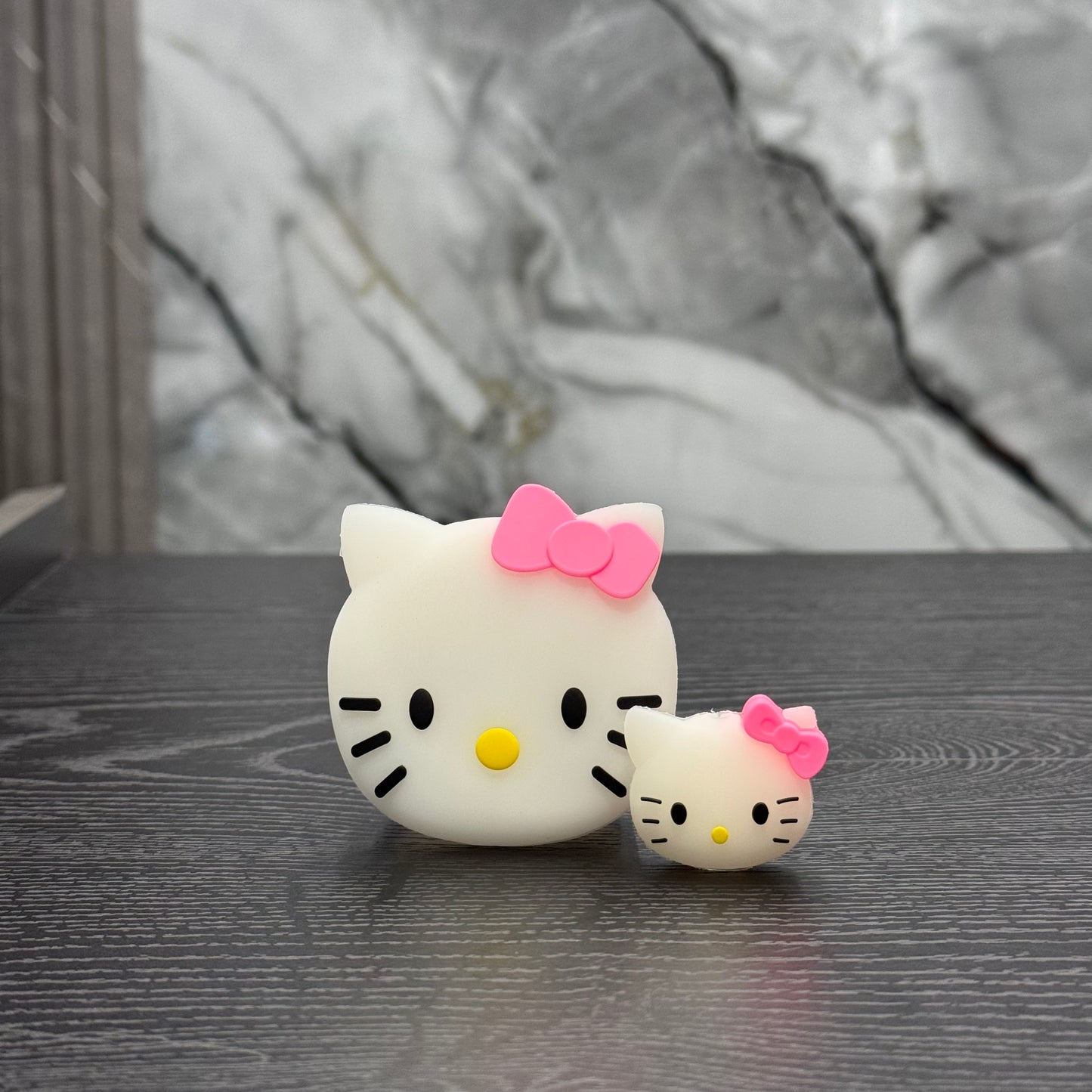 Protector de Cargador Hello Kitty - 40w