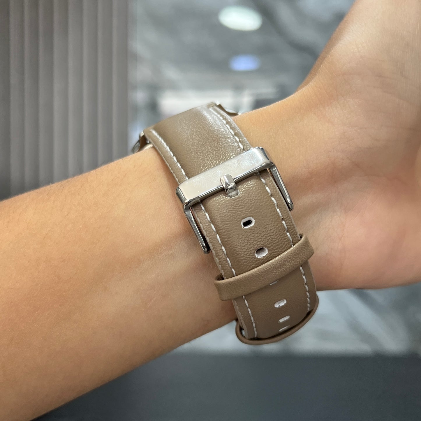 Pulso Tipo Cuero Café Claro