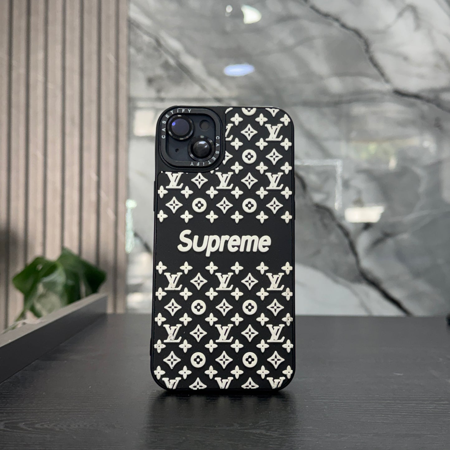 Case Black Supreme