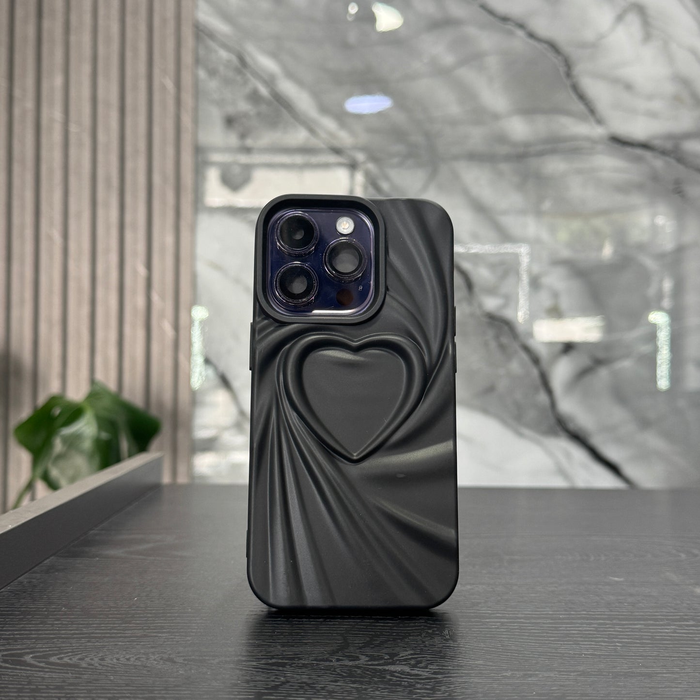 Case Negro Corazón Remolino