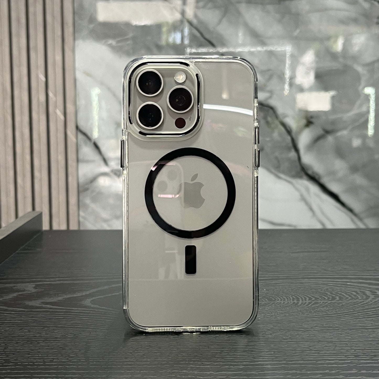 Case MagSafe Negro Bordes Shock