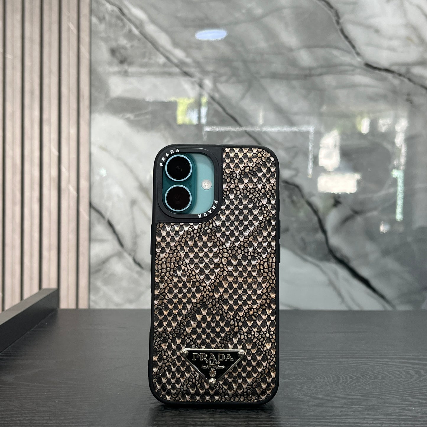 Case Prada Cafe Claro