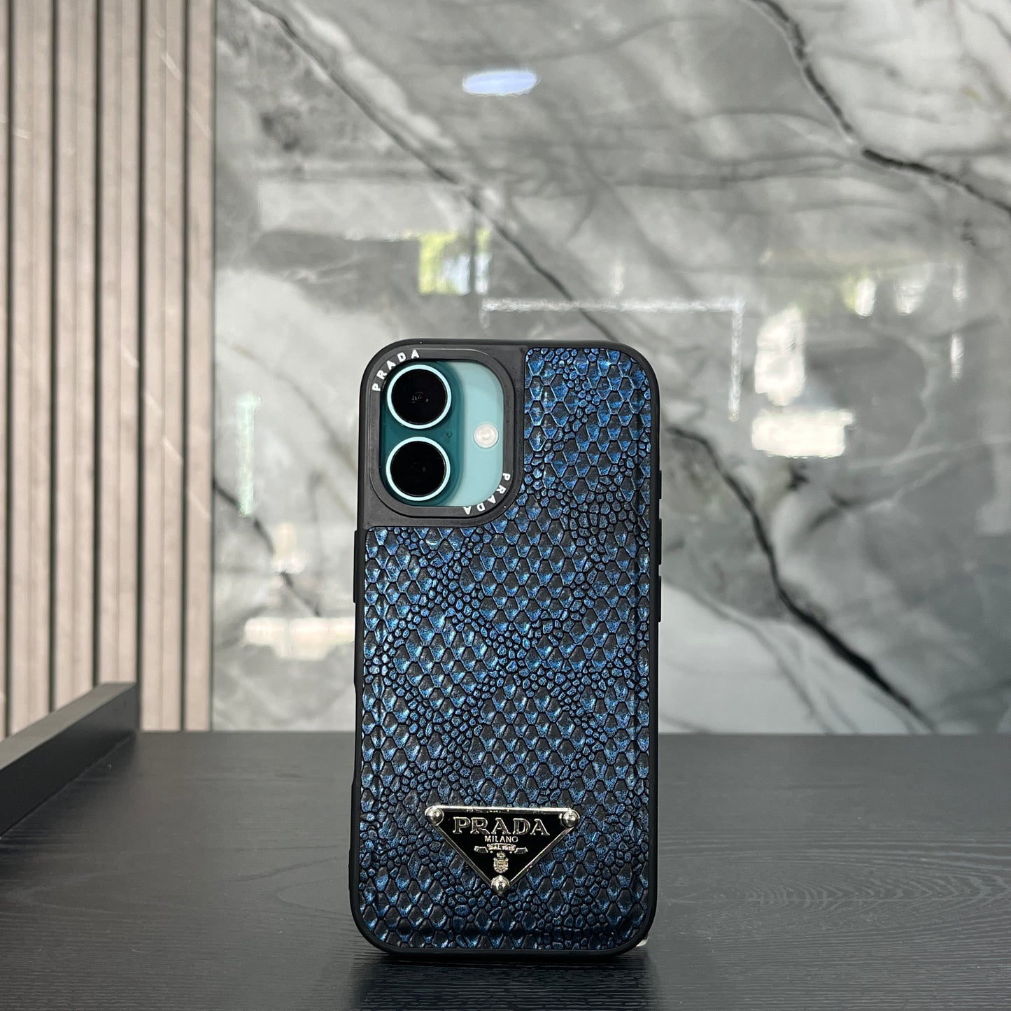Case Prada Azul